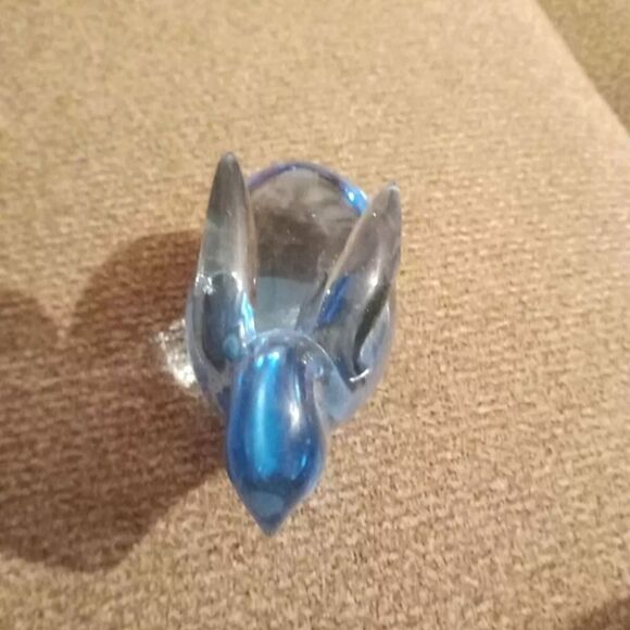 United States Fine Art Gallery Blue Glass Rabbit. Collectors figurine - Picture 2 of 3